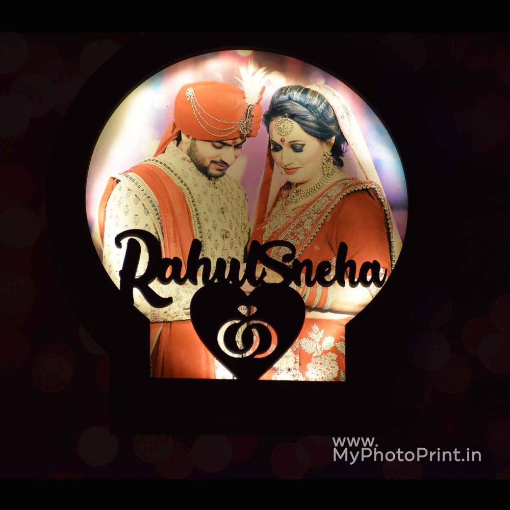 Personalized Round Couple Photo Wooden Name Board